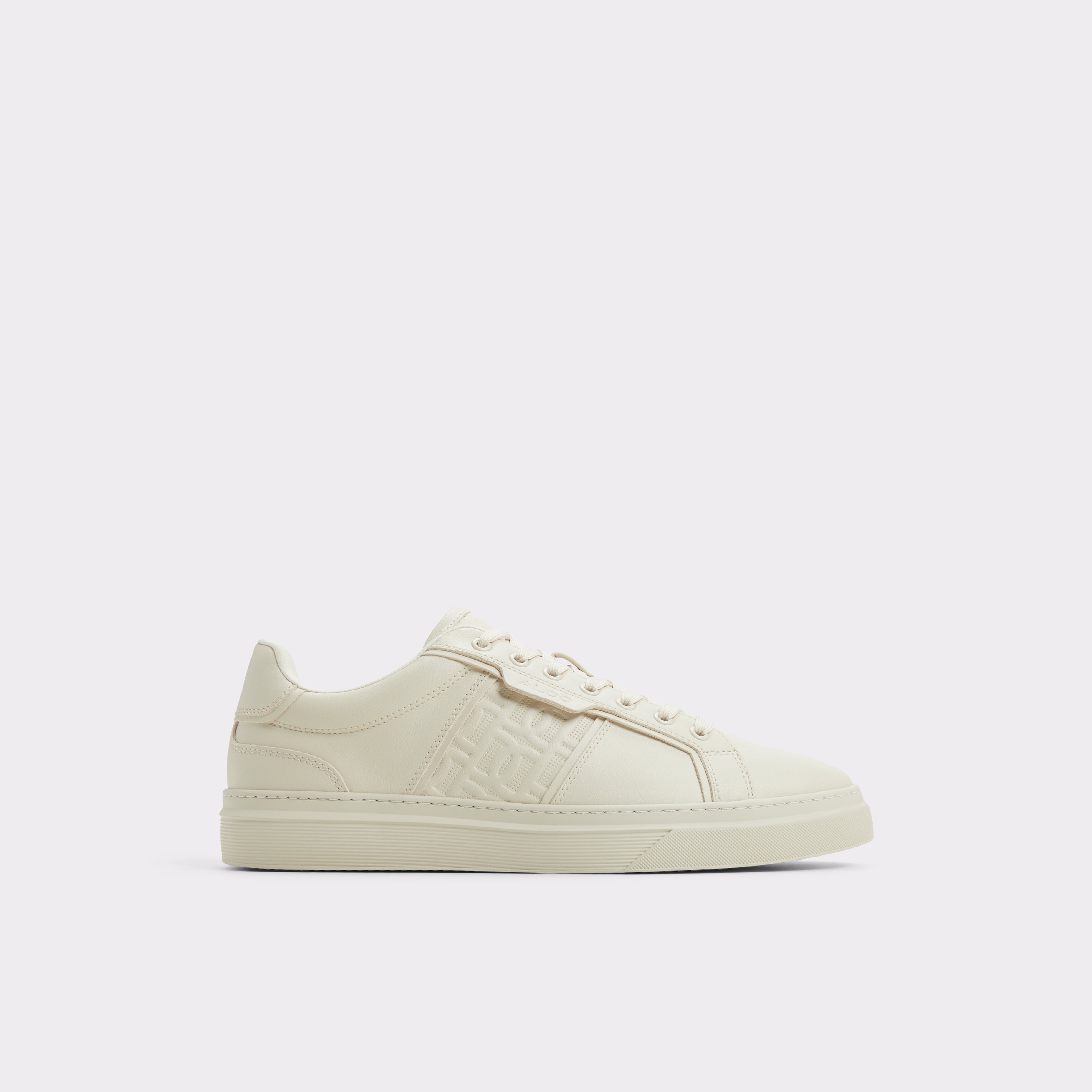 White Low-Cut Sneaker in Embossed Synthetic Material (Alt Style) | Ccourtline - SOLZ9287